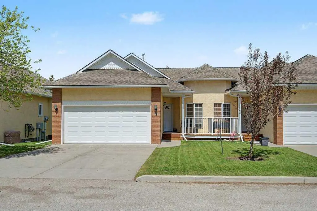 18 Prominence View SW, Calgary - photo 1