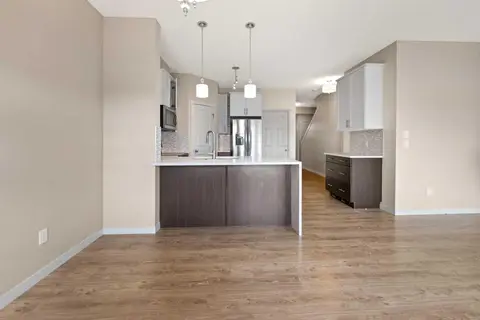 81 Copperpond Landing SE photo 10