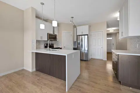 81 Copperpond Landing SE photo 11