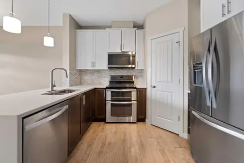 81 Copperpond Landing SE photo 12