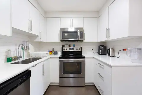 2406, 302 Skyview Ranch Drive NE photo 10