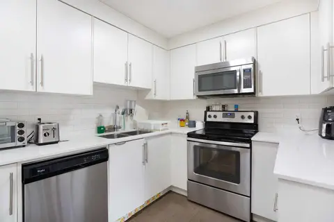 2406, 302 Skyview Ranch Drive NE photo 11
