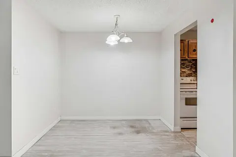 3202, 315 Southampton Drive SW photo 9