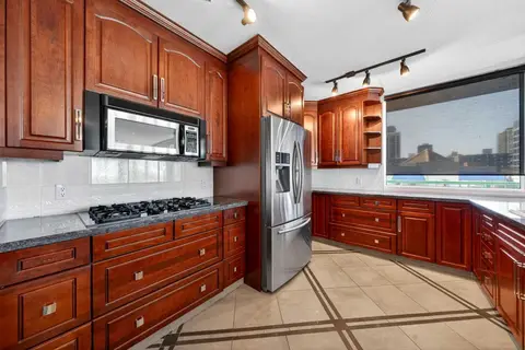 1401, 837 2 Avenue SW photo 32