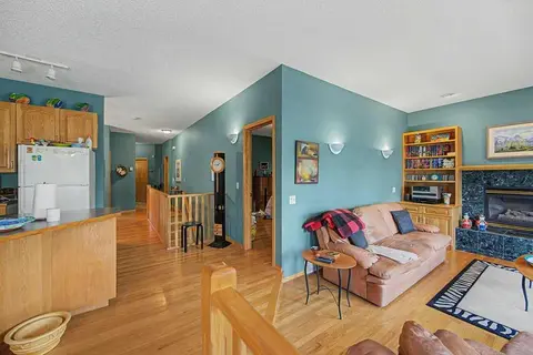18 Prominence View SW photo 18