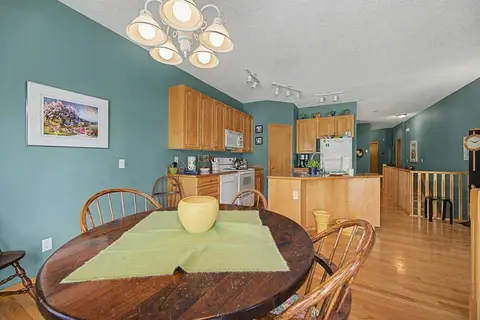 18 Prominence View SW photo 29