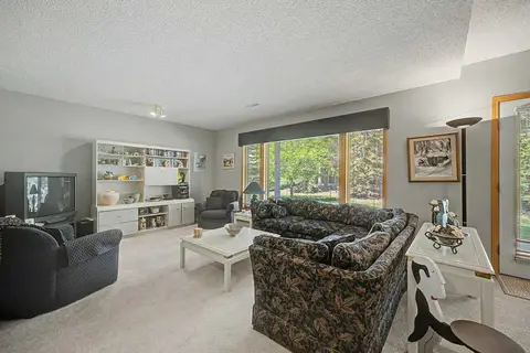 18 Prominence View SW photo 32