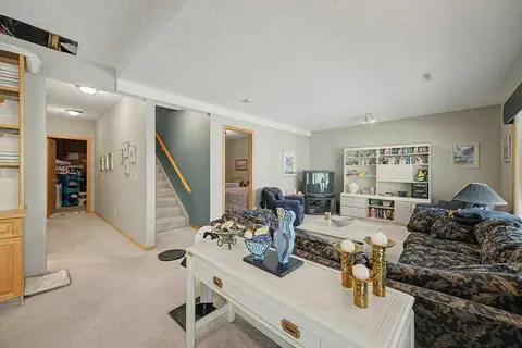 18 Prominence View SW photo 34
