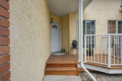 18 Prominence View SW photo 43