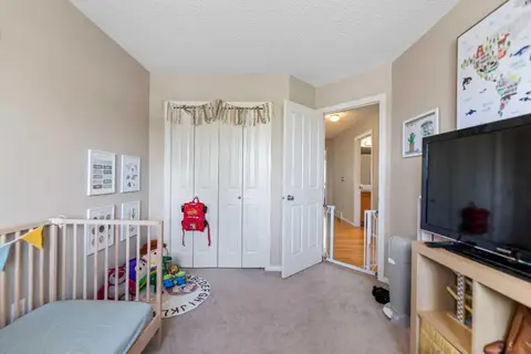 2323 Eversyde Avenue SW photo 21