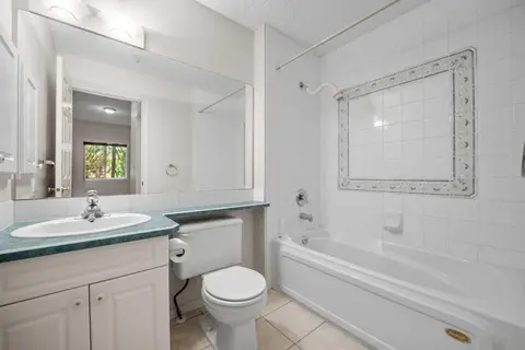 209, 777 3 Avenue SW photo 21