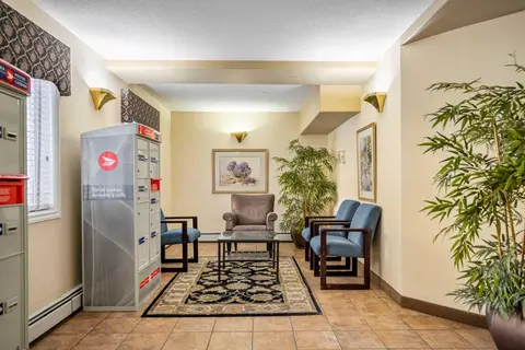 209, 777 3 Avenue SW photo 37