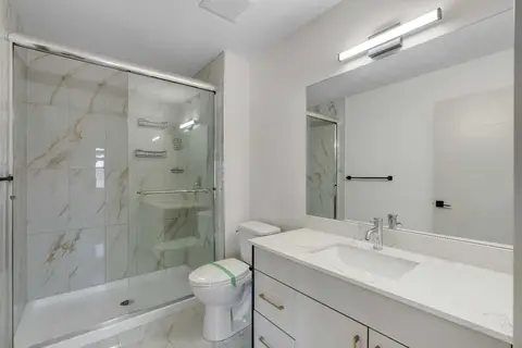 414 Corner Meadows Square NE photo 17