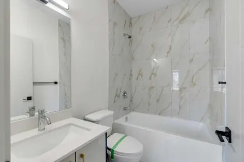 414 Corner Meadows Square NE photo 26
