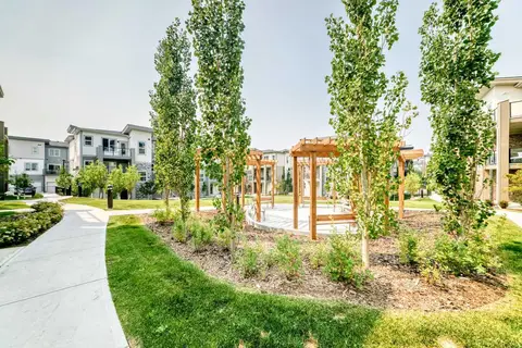 129, 2117 81 Street SW photo 28