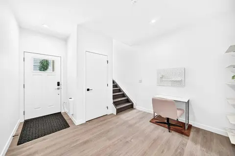 129, 2117 81 Street SW photo 3