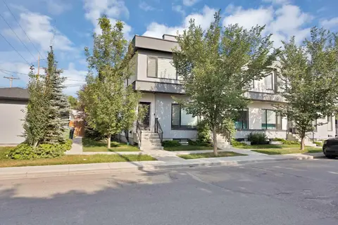 3306 2 Street NE photo 10