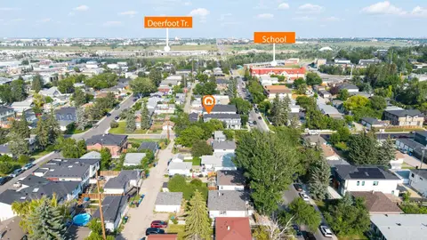 3306 2 Street NE photo 3