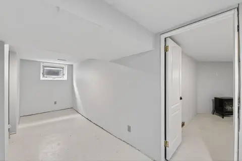 924 7A Street NW photo 13