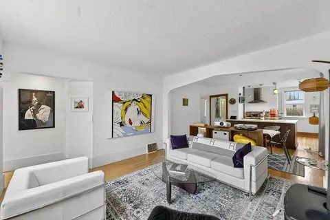 924 7A Street NW photo 4