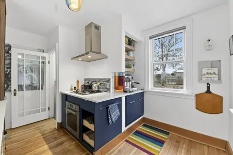 924 7A Street NW photo 6