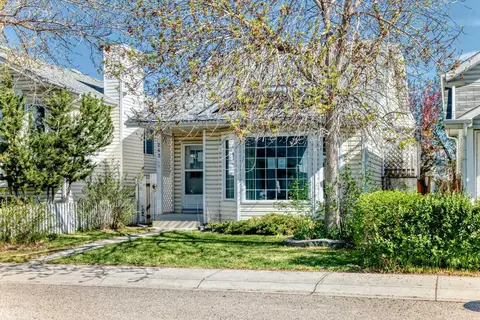 243 Erin Meadow Close  photo 2