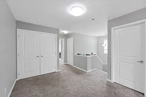 256 Auburn Glen Close SE photo 18