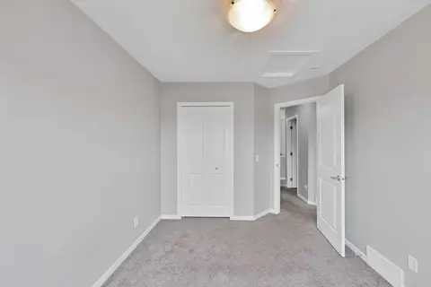 256 Auburn Glen Close SE photo 25