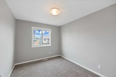 256 Auburn Glen Close SE photo 26
