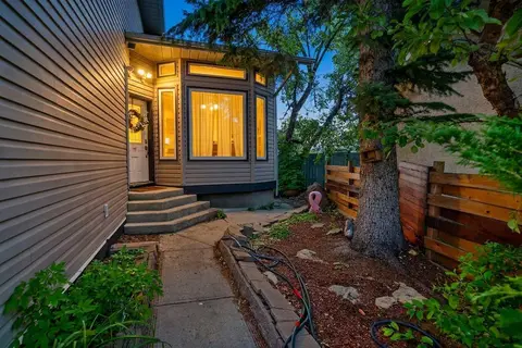 627 Macewan Valley Road NW photo 2