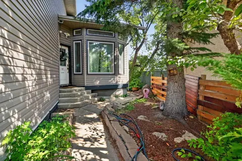 627 Macewan Valley Road NW photo 4