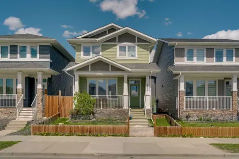 552 Redstone Drive NE, Calgary