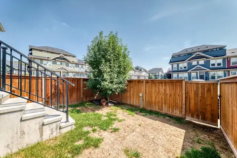 428 Cranbrook Square SE photo 35