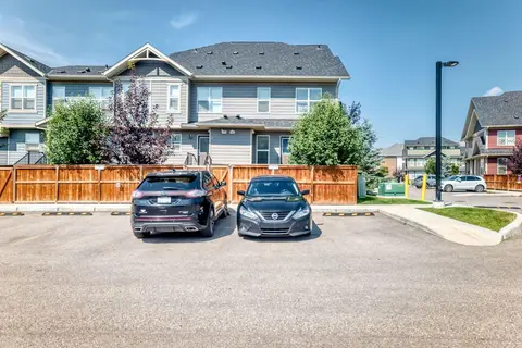 428 Cranbrook Square SE photo 37