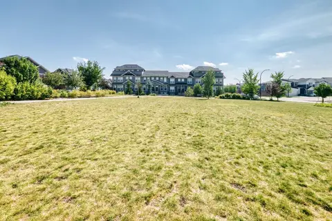 428 Cranbrook Square SE photo 38