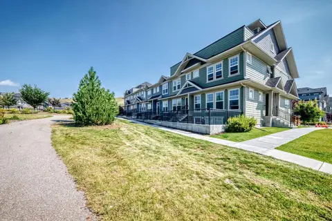 428 Cranbrook Square SE photo 39