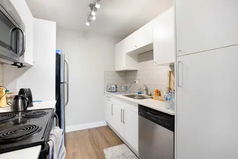2D, 515 17 Avenue SW photo 8