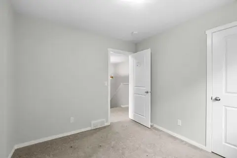 243 Savanna Lane NE photo 32