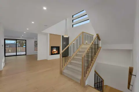 3511 34 Avenue SW photo 12