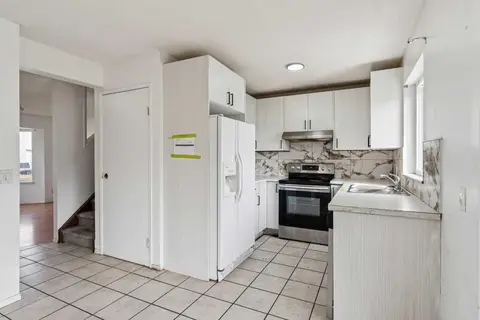 104 Falmere Way NE photo 10
