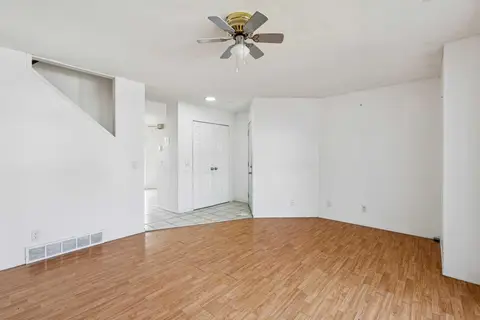 104 Falmere Way NE photo 4