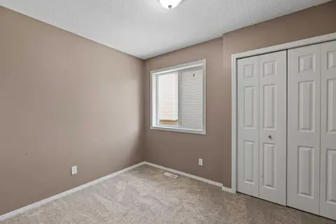 139 Los Alamos Place NE photo 15