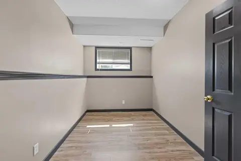 139 Los Alamos Place NE photo 24