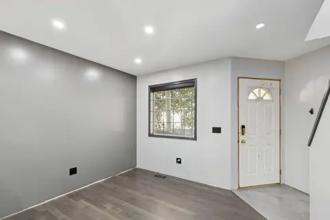 341 Coral Keys Villas NE photo 5