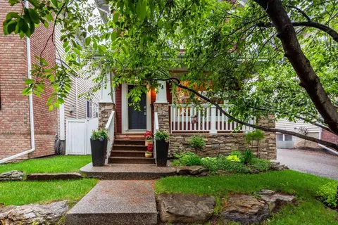 78 Ypres Green SW, Calgary