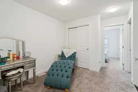 108, 11 Evanscrest Mews NW photo 15