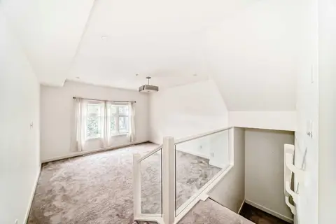 109, 1632 20 Avenue NW photo 32