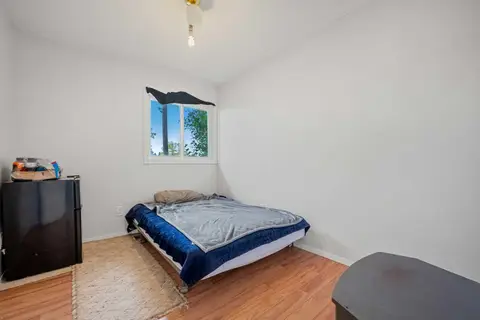 1219 68 Street NE photo 19