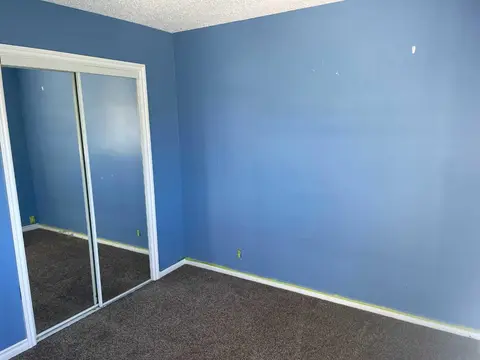 3315 56 Street NE photo 11
