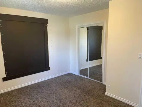 3315 56 Street NE photo 14
